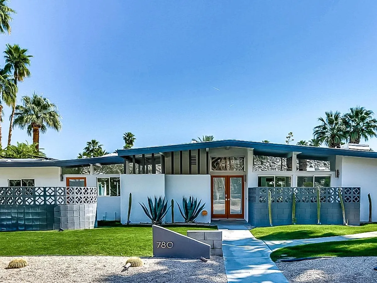 Villa Enjoy Life Permit# 3333 Palm Springs